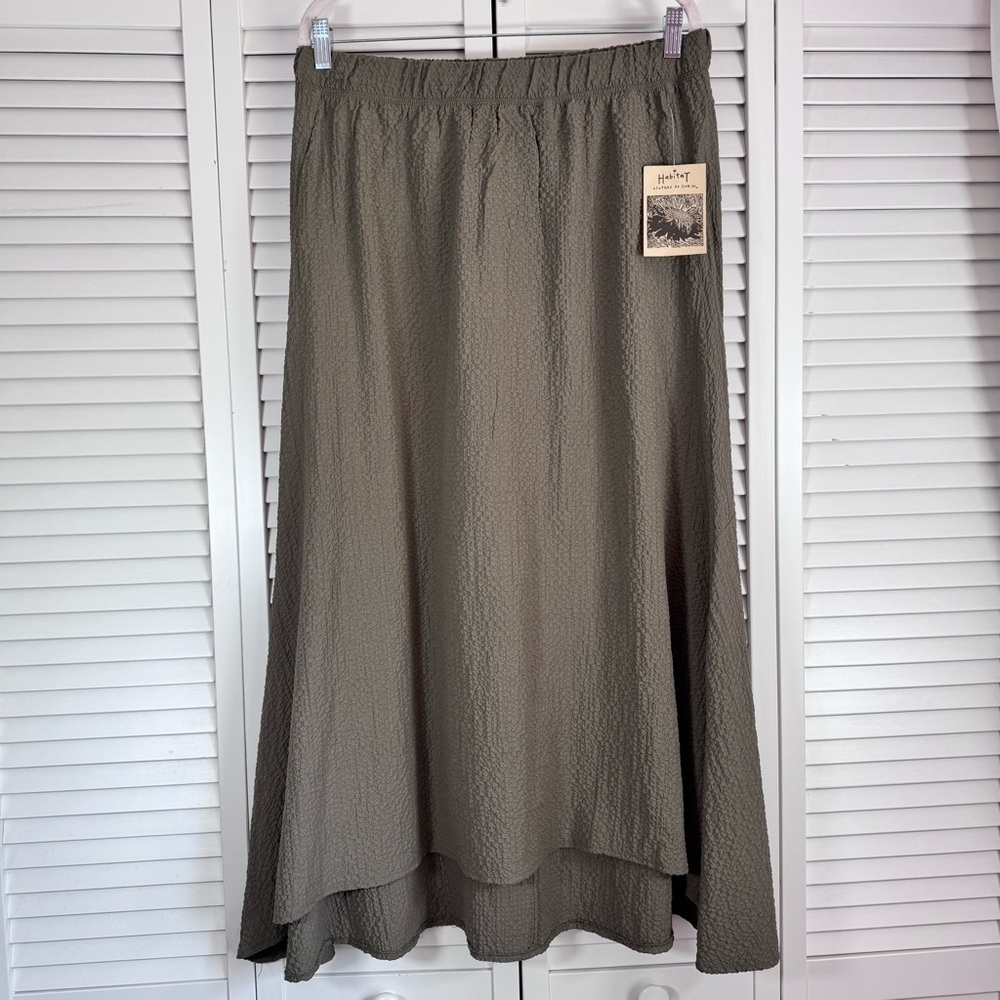 Habitat High-Low Textured Maxi Skirt Olive Green Crinkle Boho Festival Large NEW